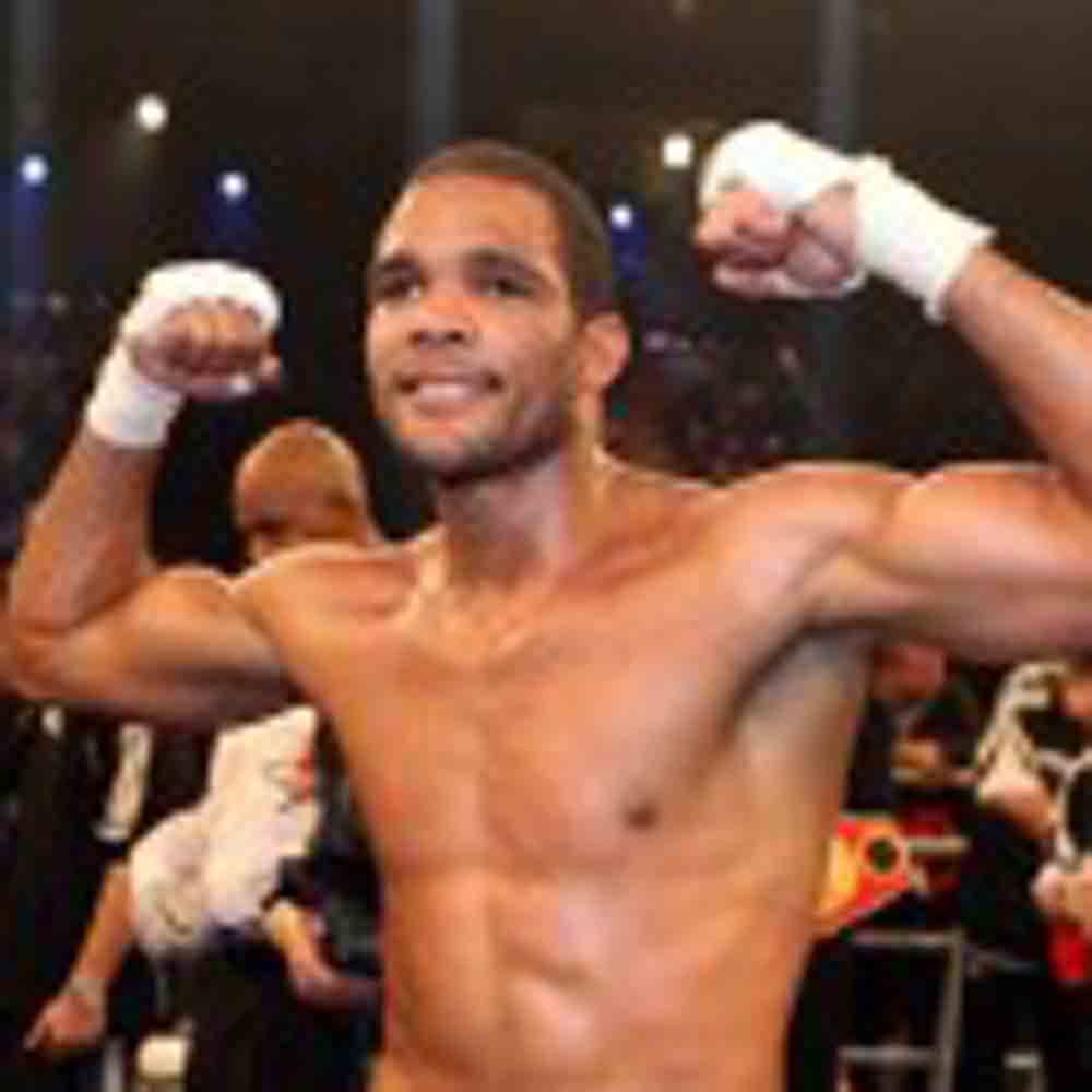 Hernánd​ez suffers fracture during sparring