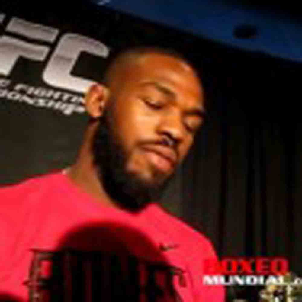 JON JONES : IT WOULD TAKE ME BEATING HIM (ANDERSON SILVA) OR DOMINATING THE MIDDLEWEIGHT DIVISION