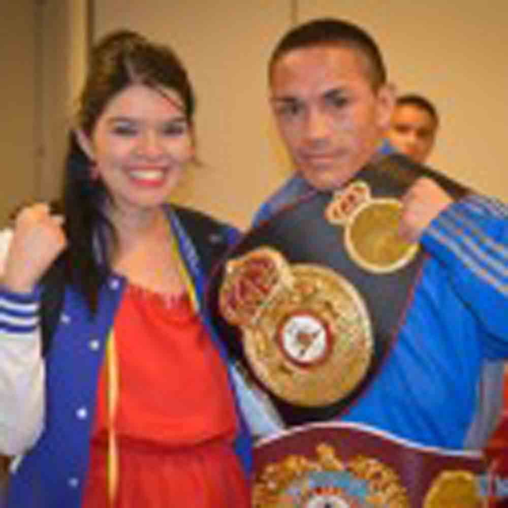 Campeón Juan ‘Gallo’ Estrada en ‘Boxeo Estelar Radio’