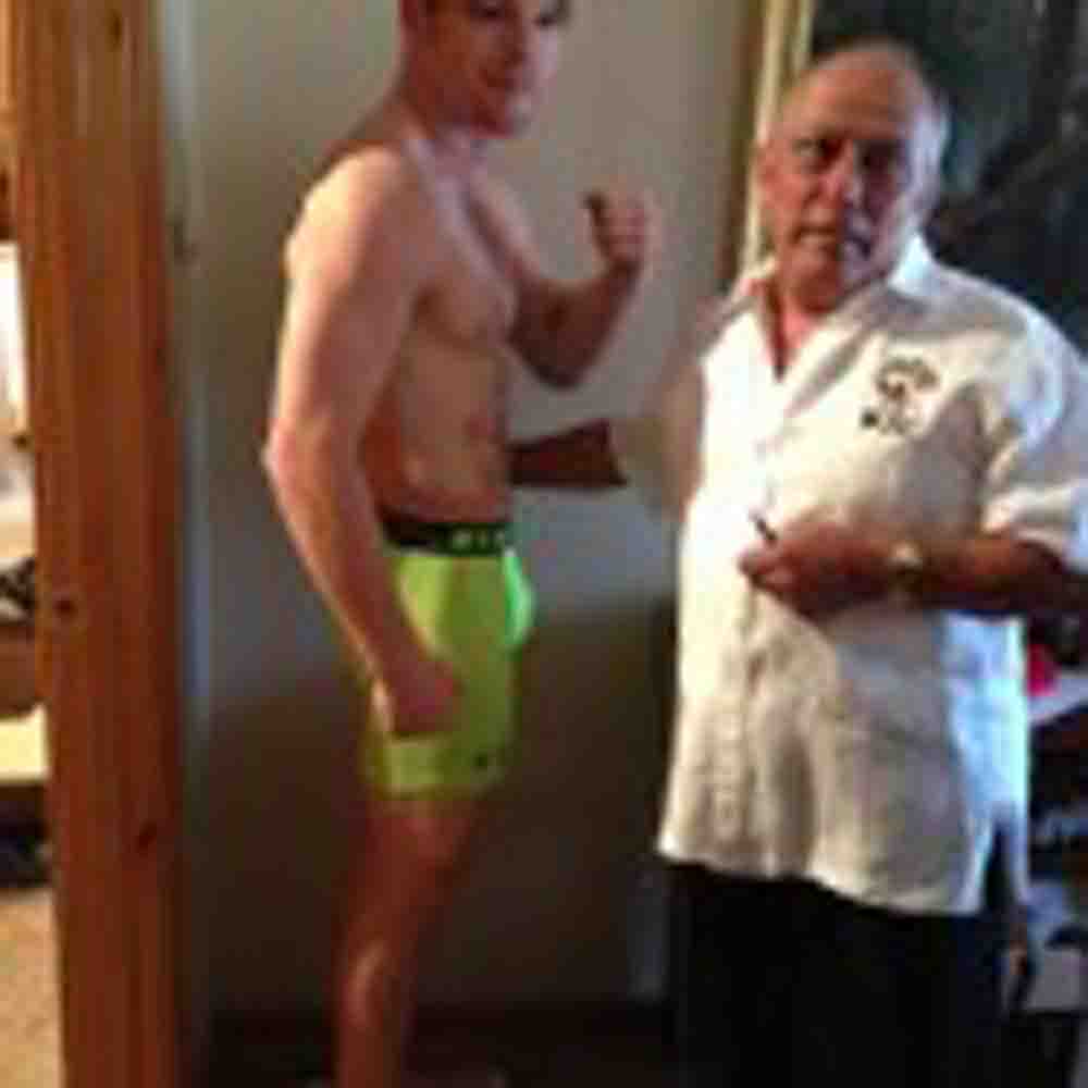 SAUL ALVAREZ LUCE ESTUPENDO A UN MES DE SU ENFRENTAMIENTO CON MAYWEATHER