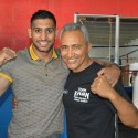 Amir Khan se reencuentra con su ex entrenador cubano