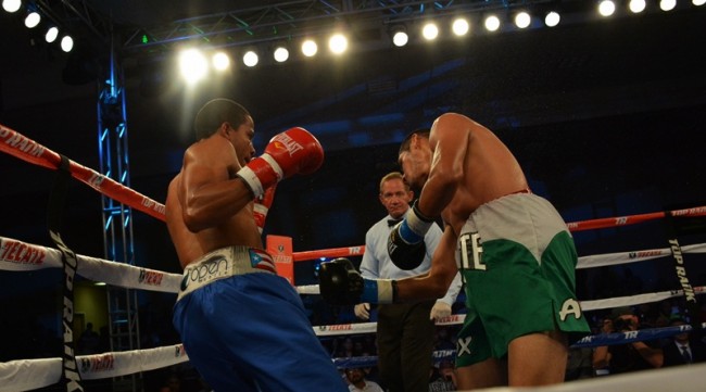 verdejo vs villanueva pelea17-reynaldo sanchez