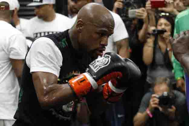 Floyd_Mayweather_by_Herbert_Diaz20150414_0020