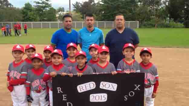 equipo red sox-suministrada