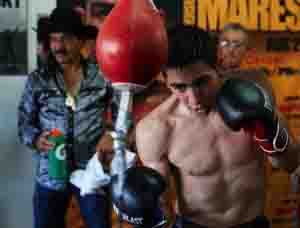 Leo-Santa-Cruz-workout-8-25-2015