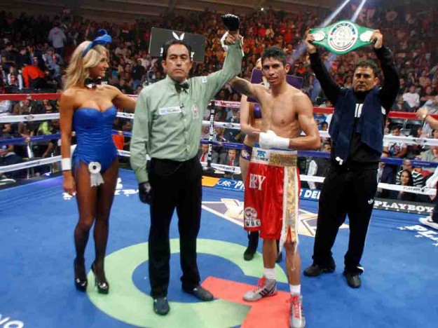 Rey-Vargas-Gana-9-5-2015